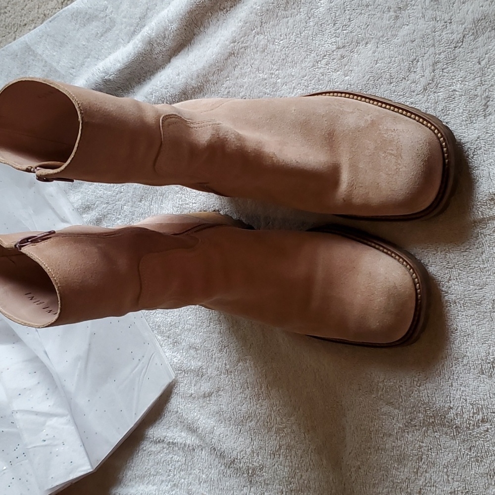 Like New Gianni Bini Pink Suede Boots Lug Soles, in Size 9 Medium - Picture 2 of 5